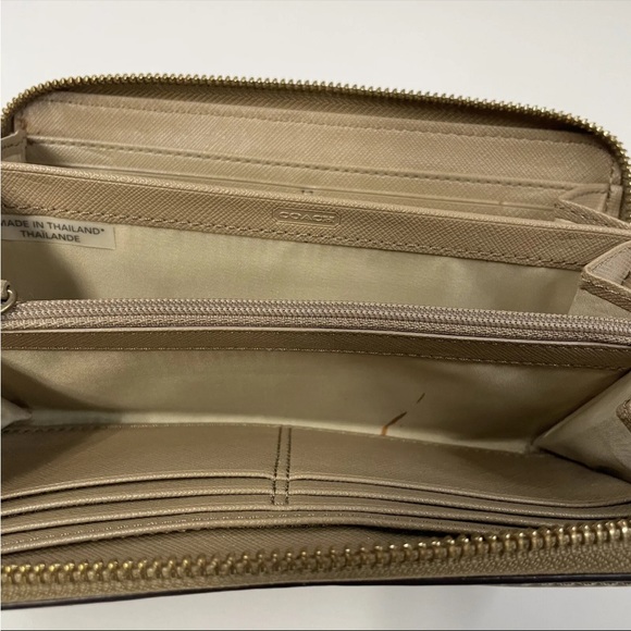 Coach Womens Wallet Zip Around Accordion Solid Beige Leather #0943 - Picture 8 of 15